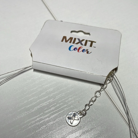 Wired blue scatter bead necklace - Picture 3 of 4